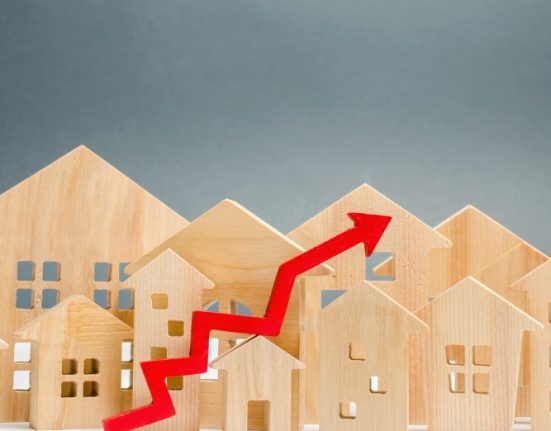 uk house prices crash
