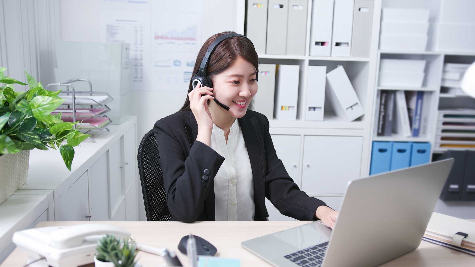 Top 10 Best Customer Service Jobs From Home in the UK - London Business Mag