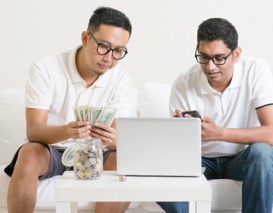 how to earn money online for students